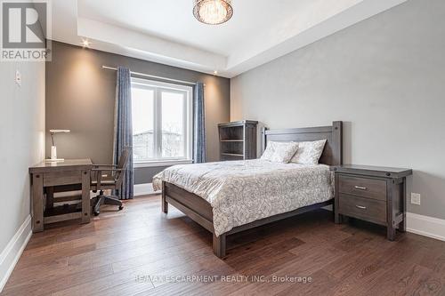 430 Stanfield Drive, Oakville, ON - Indoor Photo Showing Bedroom