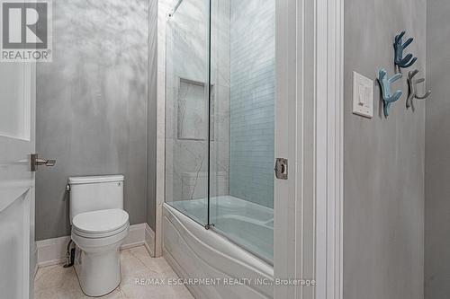 430 Stanfield Drive, Oakville, ON - Indoor Photo Showing Bathroom