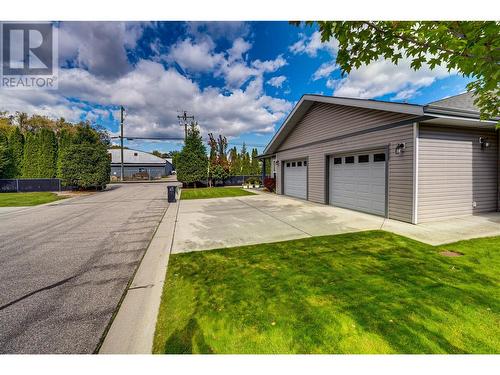 3508 24 Avenue Unit# 9, Vernon, BC - Outdoor