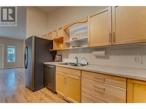 3508 24 Avenue Unit# 9, Vernon, BC - Indoor Photo Showing Kitchen With Double Sink