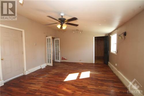 923 Center Street, Braeside, ON - Indoor Photo Showing Other Room