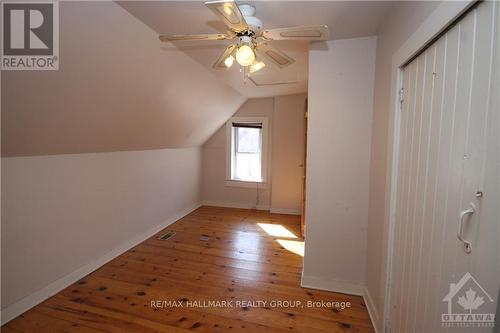 923 Center Street, Mcnab/Braeside (551 - Mcnab/Braeside Twps), ON - Indoor Photo Showing Other Room