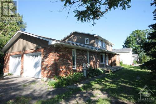 1844 River Road, Ottawa, ON 