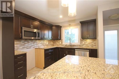 1844 River Road, Ottawa, ON - Indoor Photo Showing Kitchen With Upgraded Kitchen