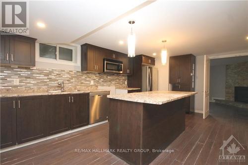 1844 River Road, Ottawa, ON - Indoor Photo Showing Kitchen With Upgraded Kitchen