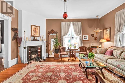 45 William Street, Edwardsburgh/Cardinal, ON - Indoor Photo Showing Living Room With Fireplace