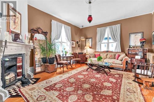 45 William Street, Edwardsburgh/Cardinal, ON - Indoor Photo Showing Living Room With Fireplace