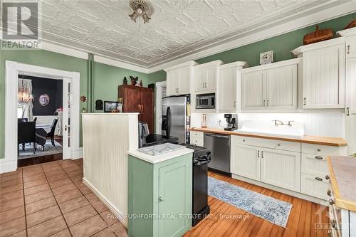 45 William Street, Edwardsburgh/Cardinal, ON - Indoor Photo Showing Kitchen