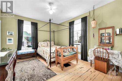 45 William Street, Edwardsburgh/Cardinal, ON - Indoor Photo Showing Bedroom