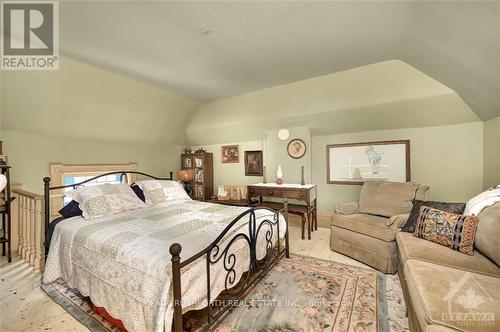 45 William Street, Edwardsburgh/Cardinal, ON - Indoor Photo Showing Bedroom