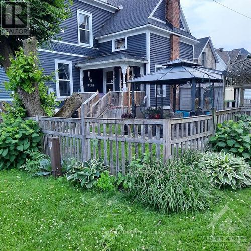 45 William Street, Edwardsburgh/Cardinal, ON - Outdoor With Deck Patio Veranda