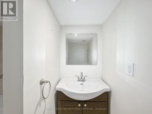 Lower - 29 Morland Road, Toronto, ON - Indoor Photo Showing Bathroom