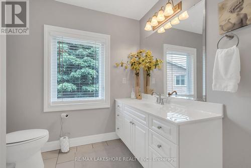 7 Henderson Lane, Brighton, ON - Indoor Photo Showing Bathroom