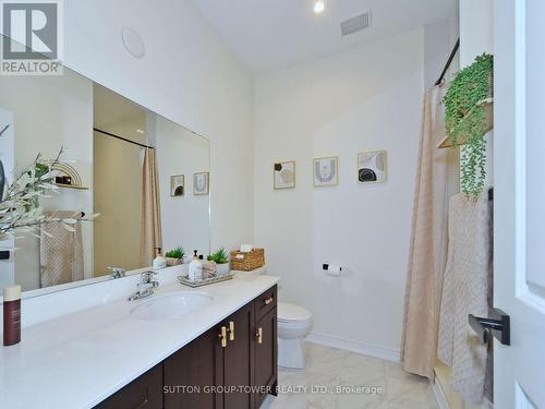 78 Stilton Avenue, Vaughan, ON - Indoor Photo Showing Bathroom