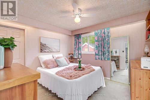 1962 St Johns Road, Innisfil, ON - Indoor Photo Showing Bedroom