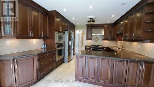 63 Forty Second Street, Markham, ON - Indoor Photo Showing Kitchen With Stainless Steel Kitchen With Upgraded Kitchen