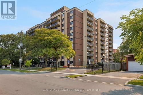 201 - 5 Frith Road, Toronto, ON - Outdoor With Balcony With Facade