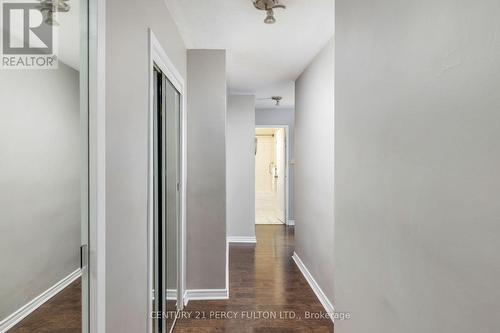 201 - 5 Frith Road, Toronto, ON - Indoor Photo Showing Other Room