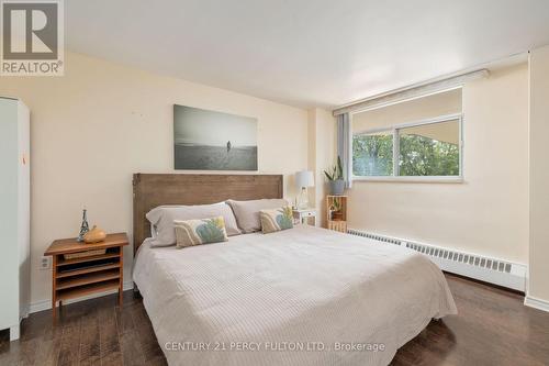 201 - 5 Frith Road, Toronto, ON - Indoor Photo Showing Bedroom