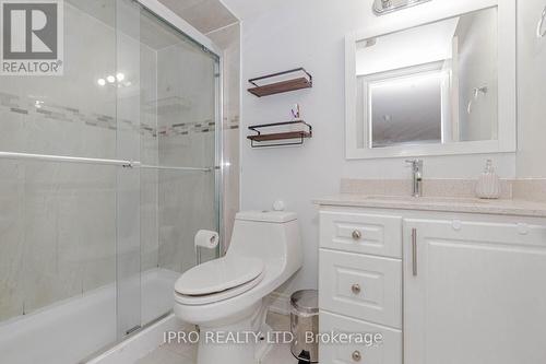 3320 Morningstar Drive, Mississauga, ON - Indoor Photo Showing Bathroom