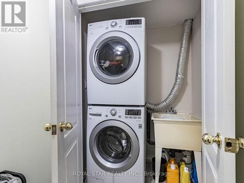 49 Bunchberry Way, Brampton, ON - Indoor Photo Showing Laundry Room