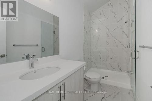 Unit #2 - 2 Gainsborough Court, Bracebridge, ON - Indoor Photo Showing Bathroom