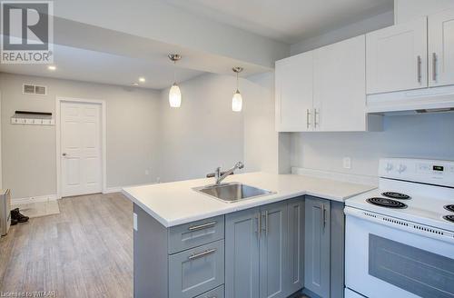 519 Dundas Street Unit# 3, Woodstock, ON - Indoor Photo Showing Kitchen