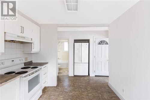 139 Stanley Street, Sudbury, ON - Indoor Photo Showing Kitchen