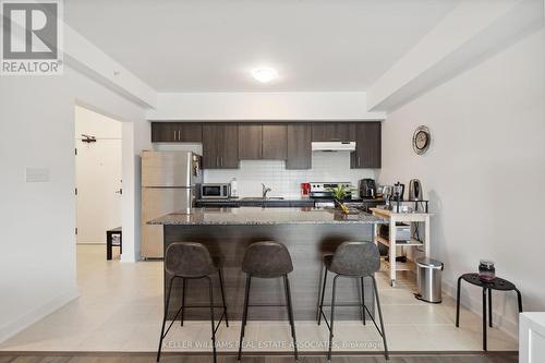 508 - 8 Culinary Lane, Barrie, ON - Indoor Photo Showing Kitchen