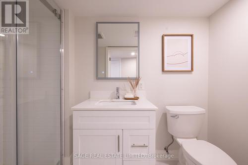 419 Wheat Boom Drive, Oakville, ON - Indoor Photo Showing Bathroom