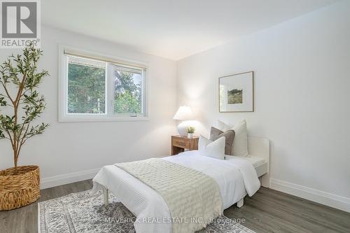 278 Grand View Avenue, London, ON - Indoor Photo Showing Bedroom