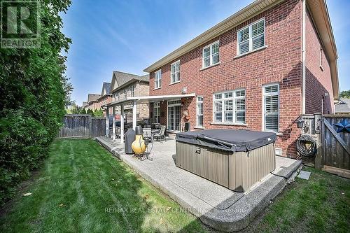 38 Butternut Grove Lane, Hamilton, ON - Outdoor With Exterior