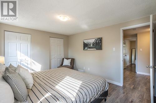 457 Wilkins Street, London, ON - Indoor Photo Showing Bedroom