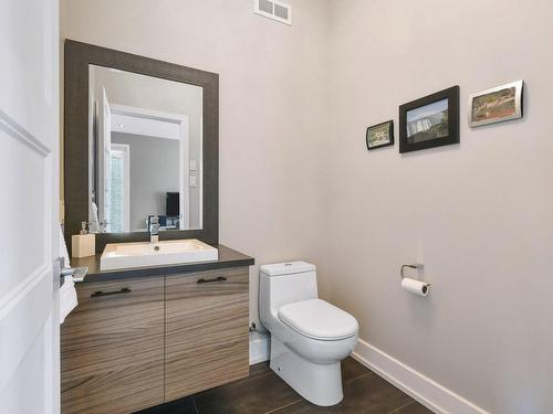 Salle d'eau - 295 Rue Du Monarque, La Prairie, QC - Indoor Photo Showing Bathroom