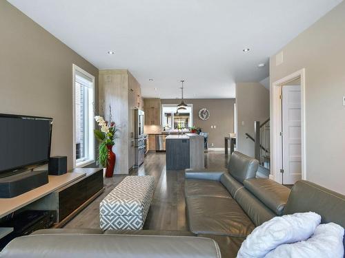 Vue d'ensemble - 295 Rue Du Monarque, La Prairie, QC - Indoor Photo Showing Living Room