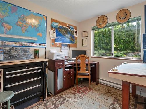 1570 Stag Rd, Campbell River, BC 