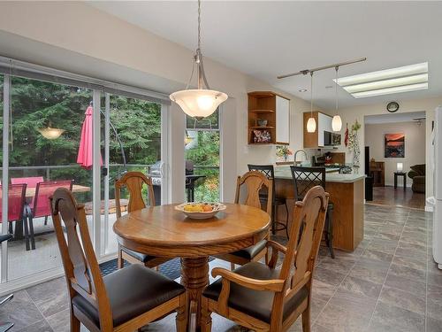 1570 Stag Rd, Campbell River, BC 