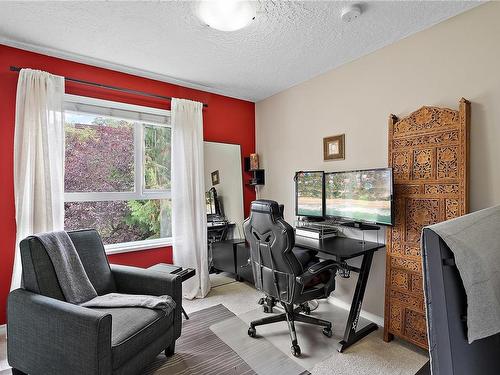 410-2520 Wark St, Victoria, BC - Indoor Photo Showing Office