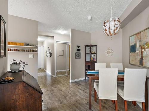 410-2520 Wark St, Victoria, BC - Indoor Photo Showing Dining Room