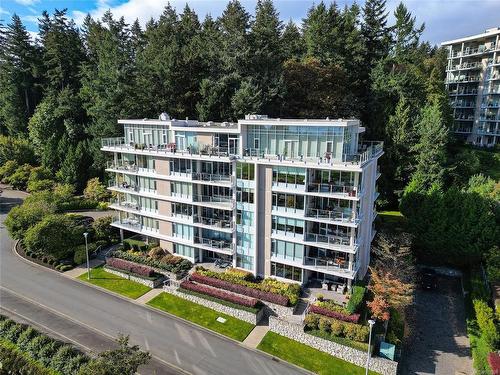 502-748 Sayward Hill Terr, Saanich, BC - Outdoor With Balcony