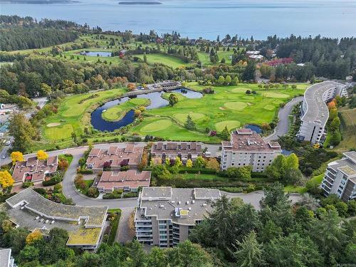 502-748 Sayward Hill Terr, Saanich, BC - Outdoor With View