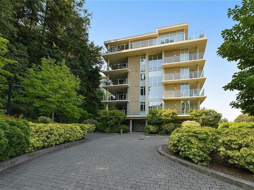 502-748 Sayward Hill Terr, Saanich, BC - Outdoor With Balcony With Facade