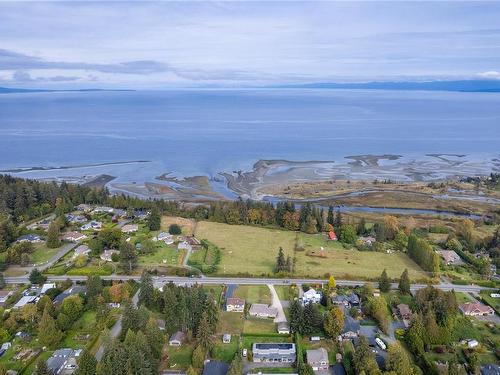 3828 Island Hwy West, Qualicum Beach, BC 