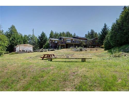 1695 Nahmint Rd, Qualicum Beach, BC 