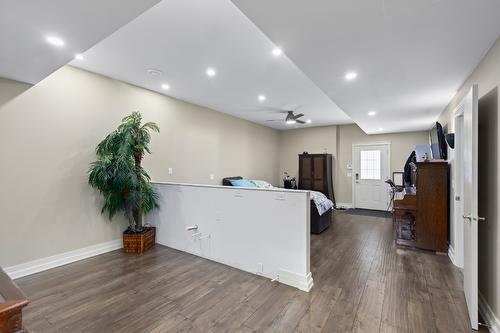 808 Kuipers Crescent, Kelowna, BC - Indoor Photo Showing Other Room