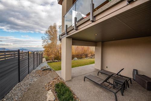 450 Windhover Court, Kelowna, BC - Outdoor With Exterior