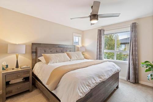 83-680 Old Meadows Road, Kelowna, BC - Indoor Photo Showing Bedroom