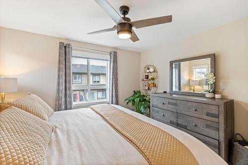 83-680 Old Meadows Road, Kelowna, BC - Indoor Photo Showing Bedroom