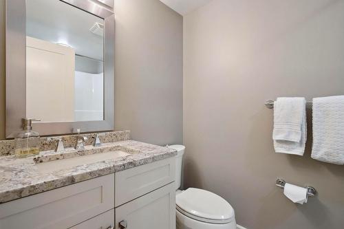 376 Quilchena Drive, Kelowna, BC - Indoor Photo Showing Bathroom