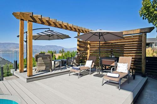 376 Quilchena Drive, Kelowna, BC - Outdoor With Exterior